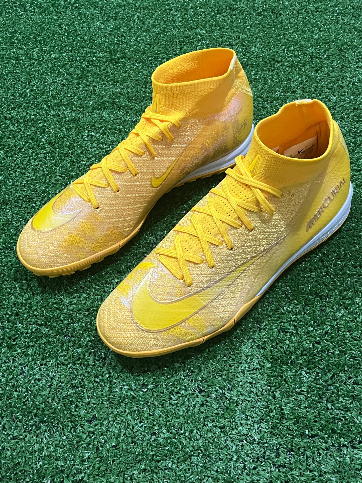 Nike Mercurial Superfly Cosmic TF